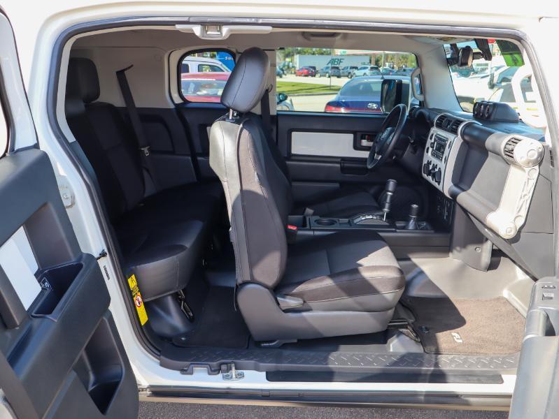 Toyota FJ Cruiser  2014