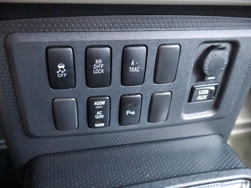 Toyota FJ Cruiser  2014