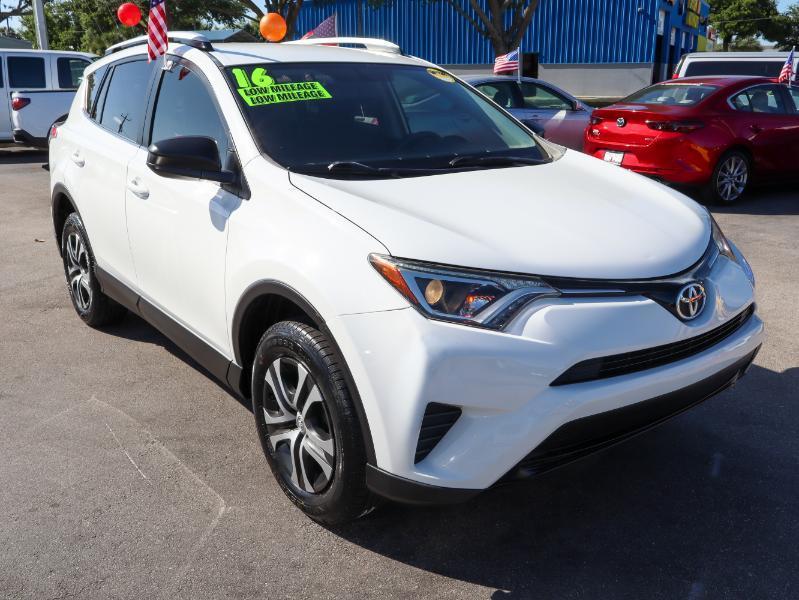 Toyota RAV4  2016
