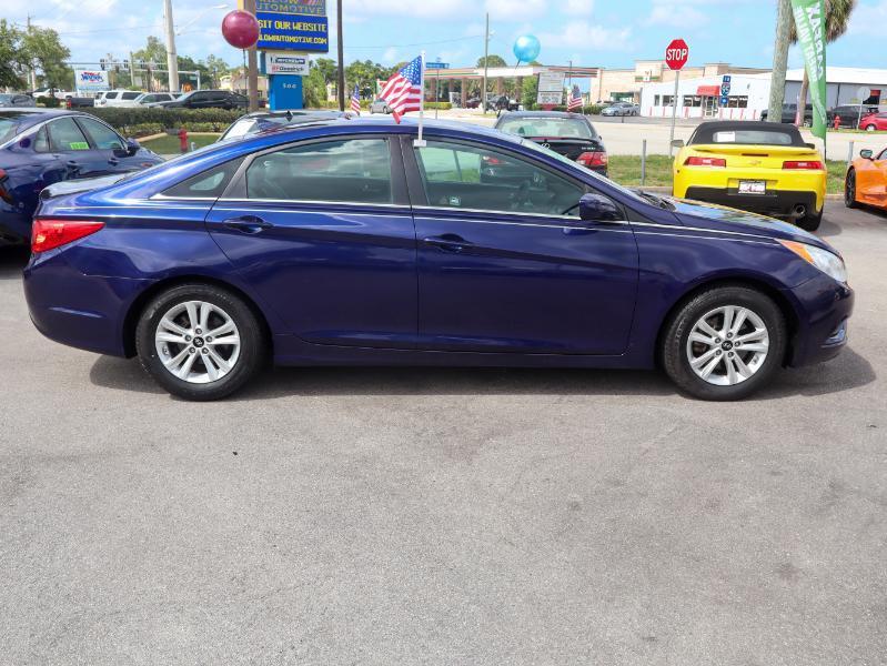 Hyundai Sonata 4dr Sdn 2.4L Auto GLS PZEV 2013