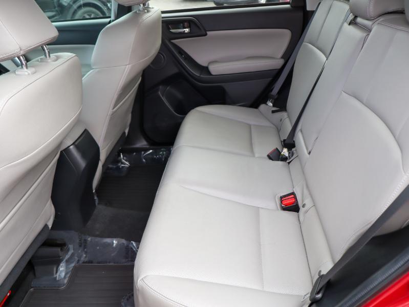 Subaru Forester 4dr CVT 2.5i Touring PZEV 2015