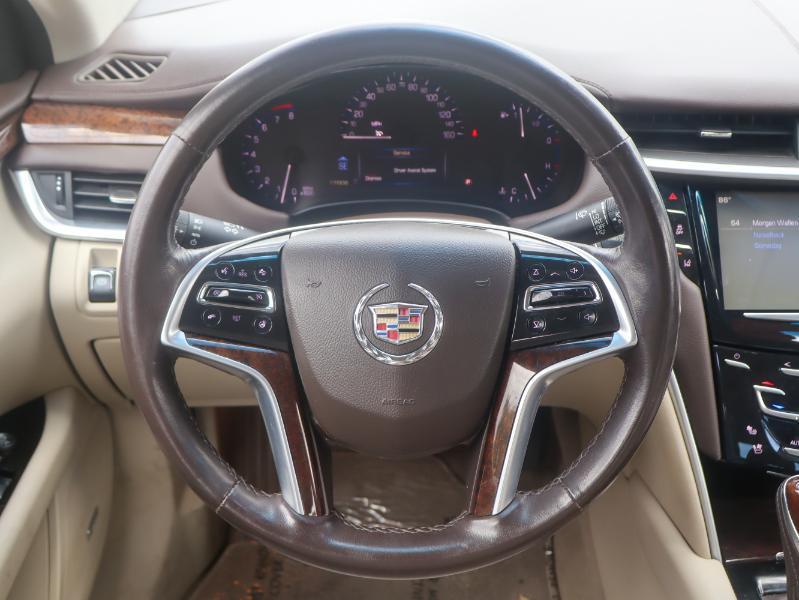 Cadillac XTS Luxury FWD 2013