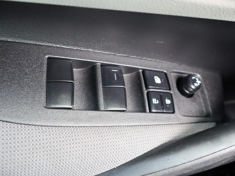 Toyota Corolla LE CVT (Natl) 2022