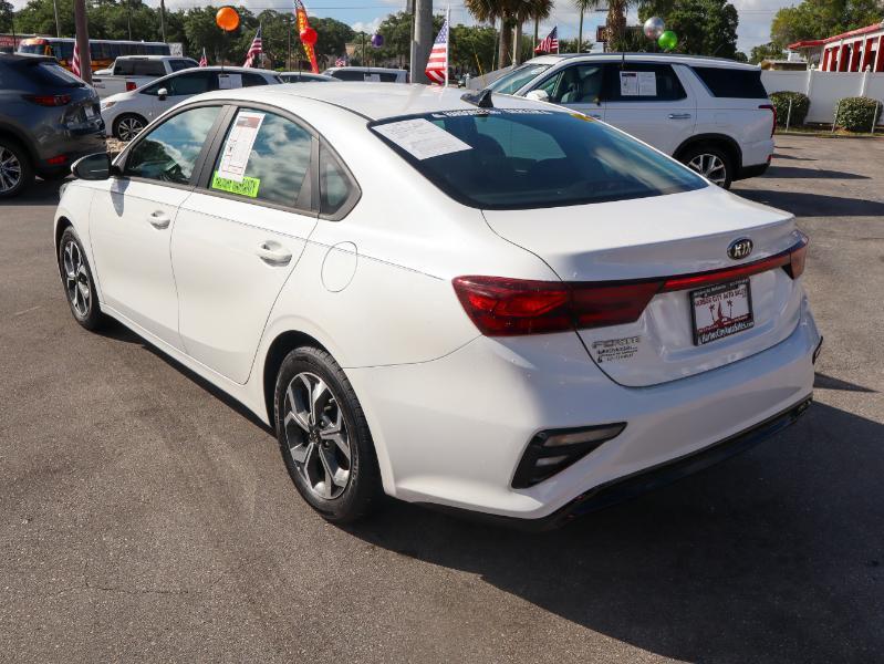 Kia Forte LXS IVT 2021