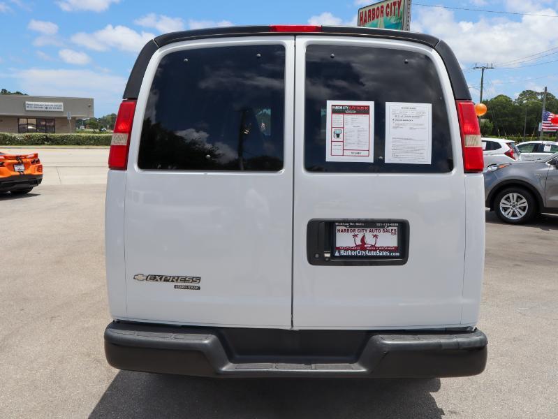 Chevrolet Express Cargo Van RWD 2500 135" 2016
