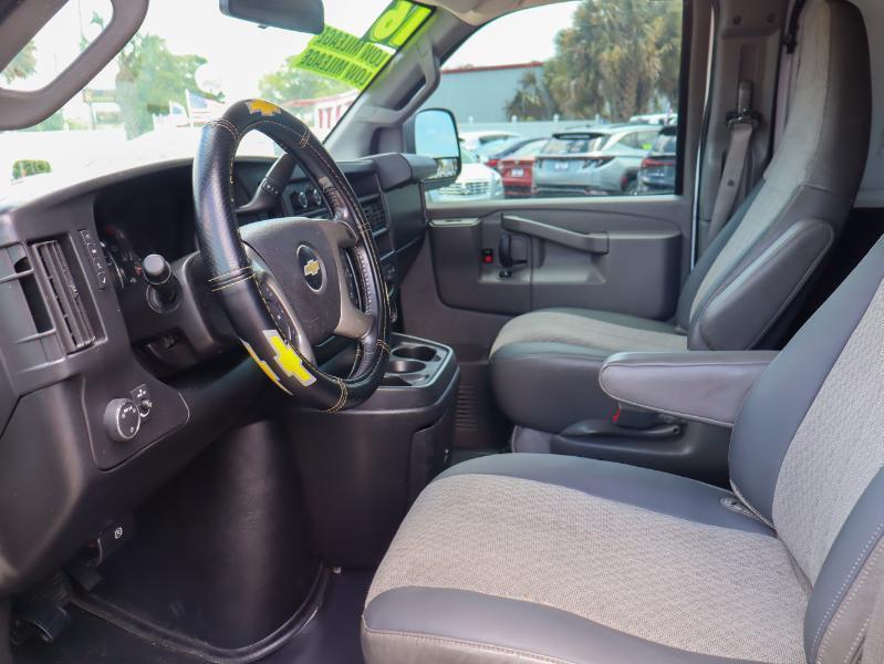 Chevrolet Express Cargo Van RWD 2500 135" 2016