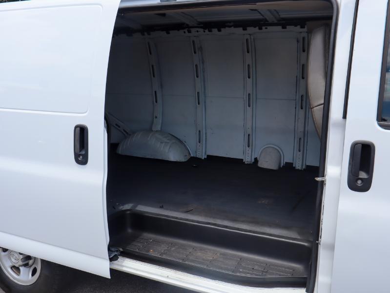 Chevrolet Express Cargo Van RWD 2500 135" 2016