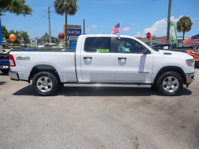 RAM 1500 Big Horn 4x4 Crew Cab 6'4" Box 2023