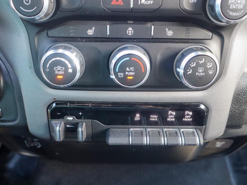 RAM 1500 Big Horn 4x4 Crew Cab 6'4" Box 2023