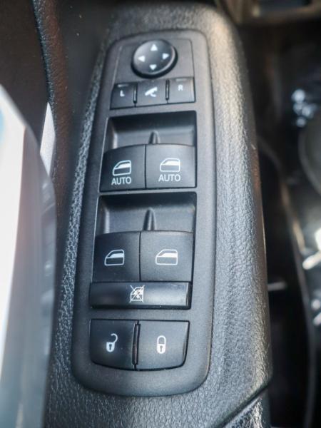 RAM 1500 Big Horn 4x4 Crew Cab 6'4" Box 2023