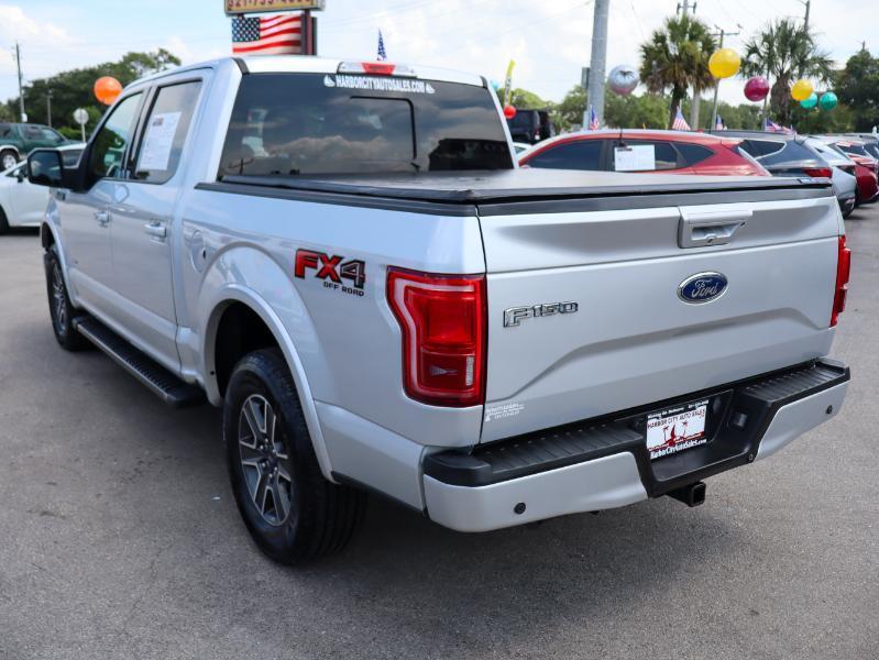 Ford F-150 4WD SuperCrew 145" Lariat 2015