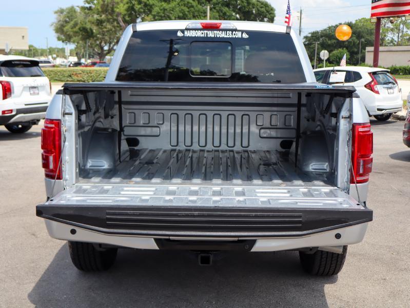 Ford F-150 4WD SuperCrew 145" Lariat 2015