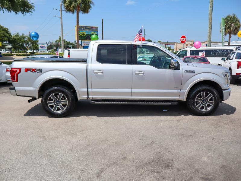 Ford F-150 4WD SuperCrew 145" Lariat 2015