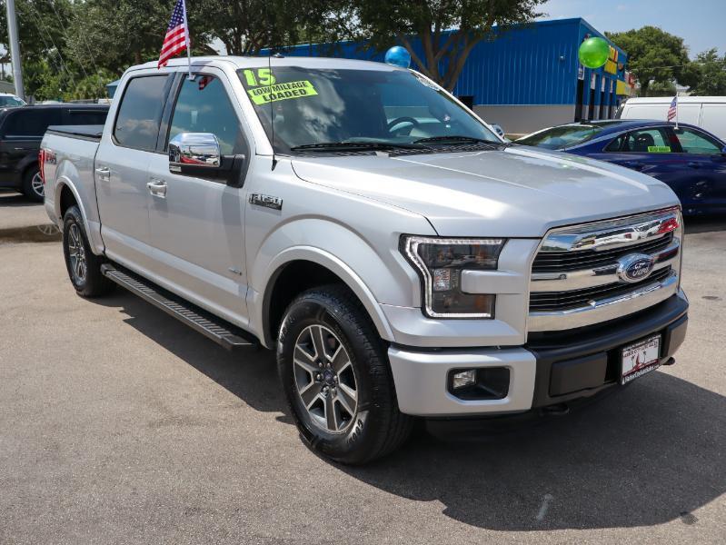 Ford F-150 4WD SuperCrew 145" Lariat 2015