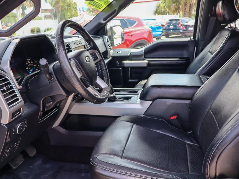 Ford F-150 4WD SuperCrew 145" Lariat 2015