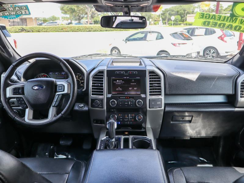Ford F-150 4WD SuperCrew 145" Lariat 2015