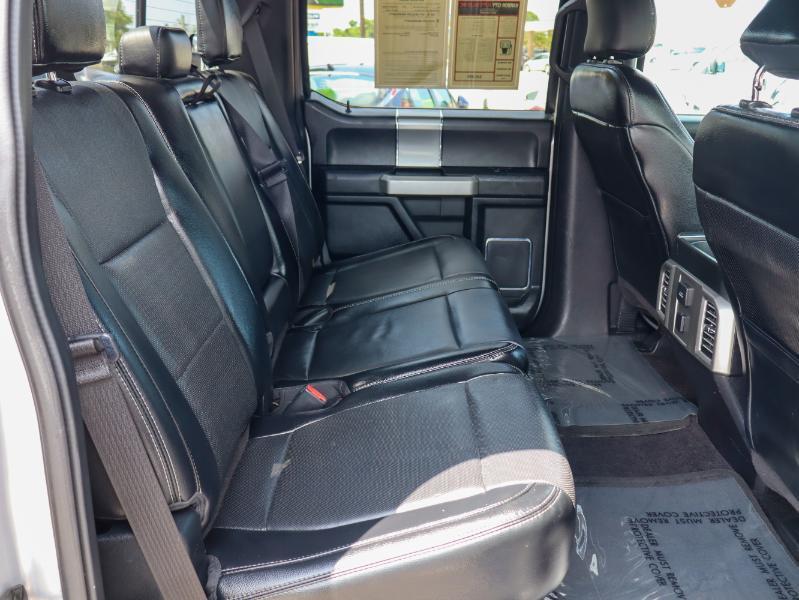 Ford F-150 4WD SuperCrew 145" Lariat 2015