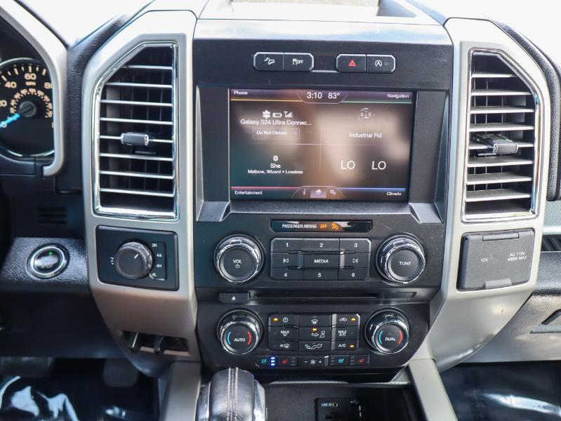 Ford F-150 4WD SuperCrew 145" Lariat 2015