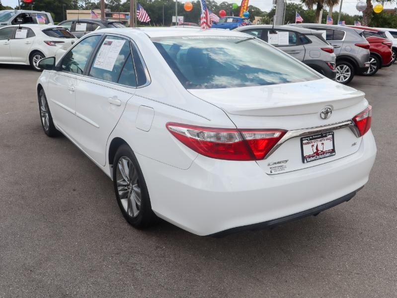 Toyota Camry SE 2016