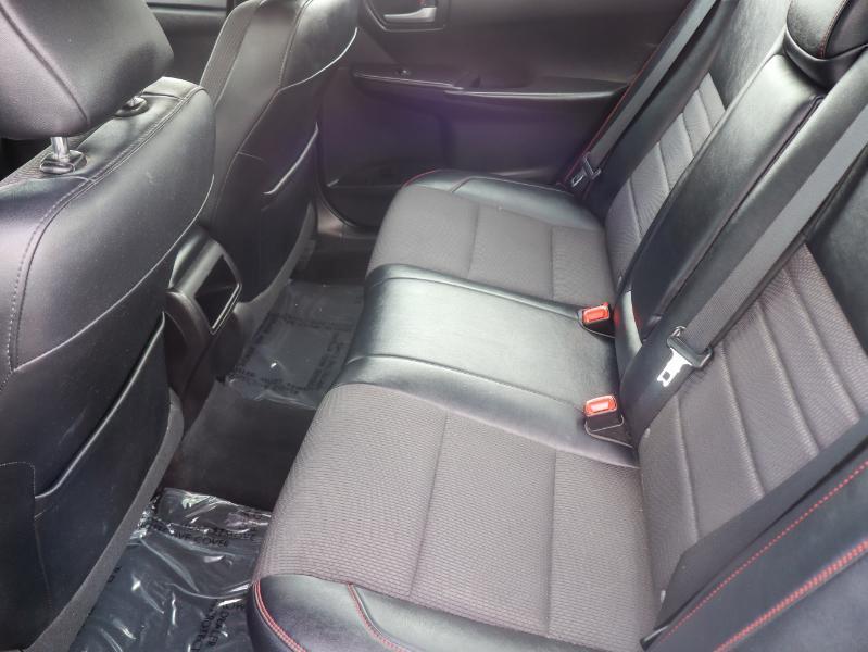 Toyota Camry SE 2016