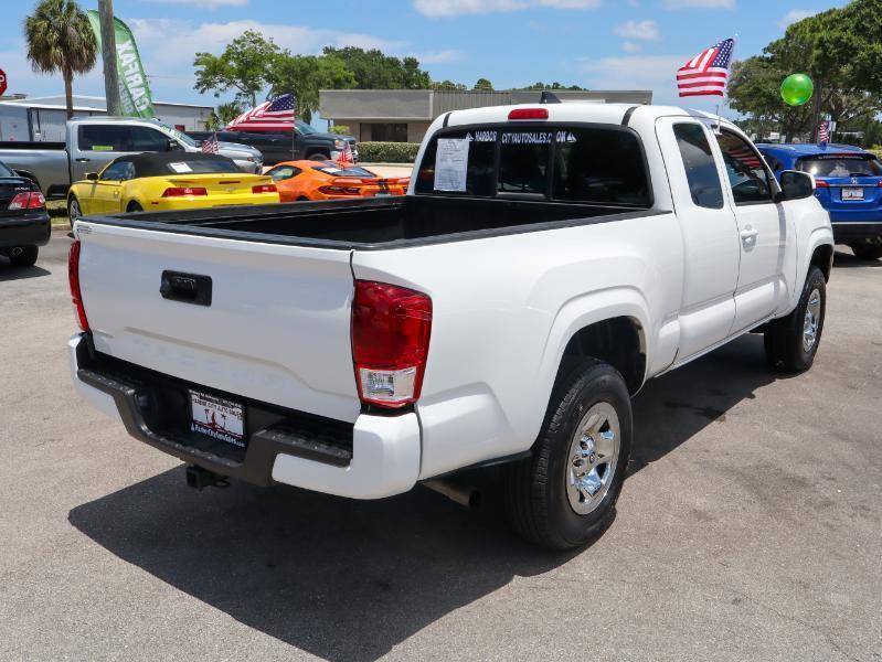 Toyota Tacoma 2WD  2022