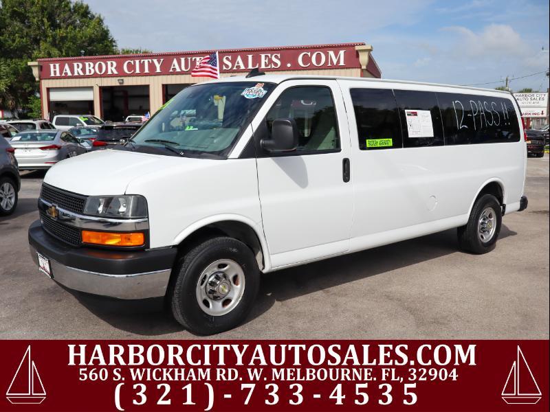 2024 Chevrolet Express Passenger RWD 3500 155" LT 12 Passanger
