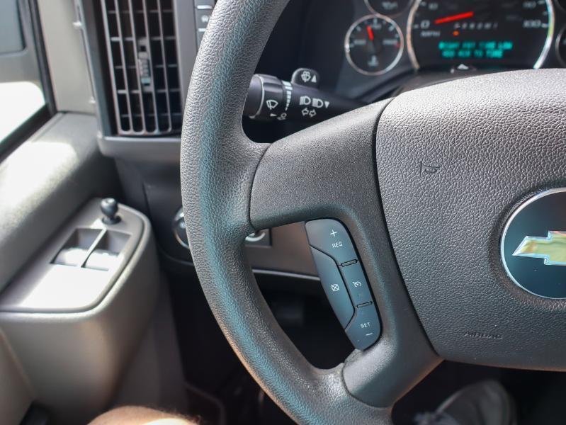 Chevrolet Express Passenger  2024
