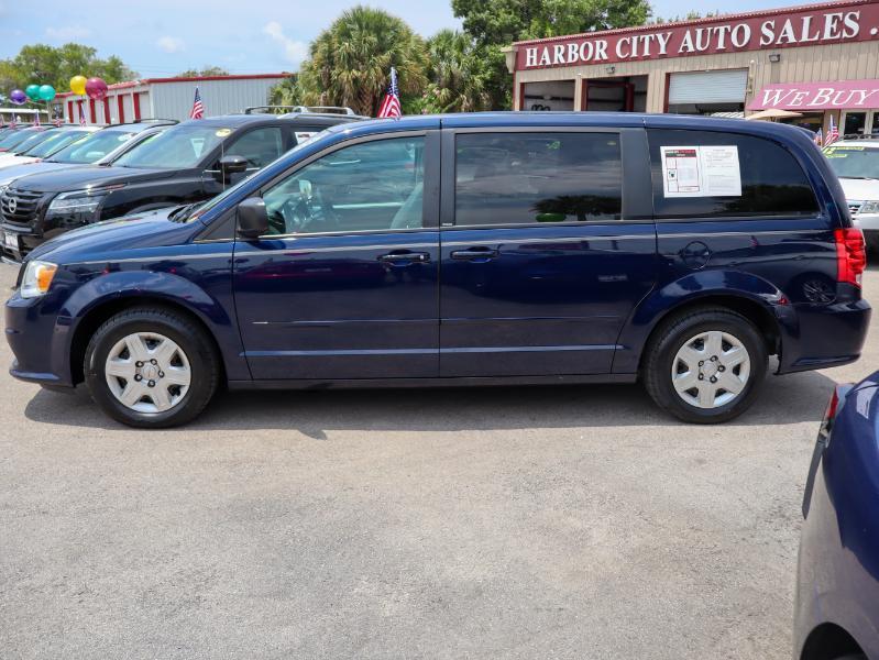 Dodge Grand Caravan SE 2012