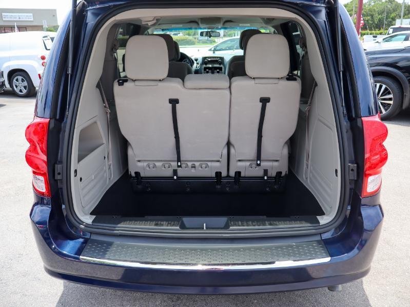 Dodge Grand Caravan SE 2012