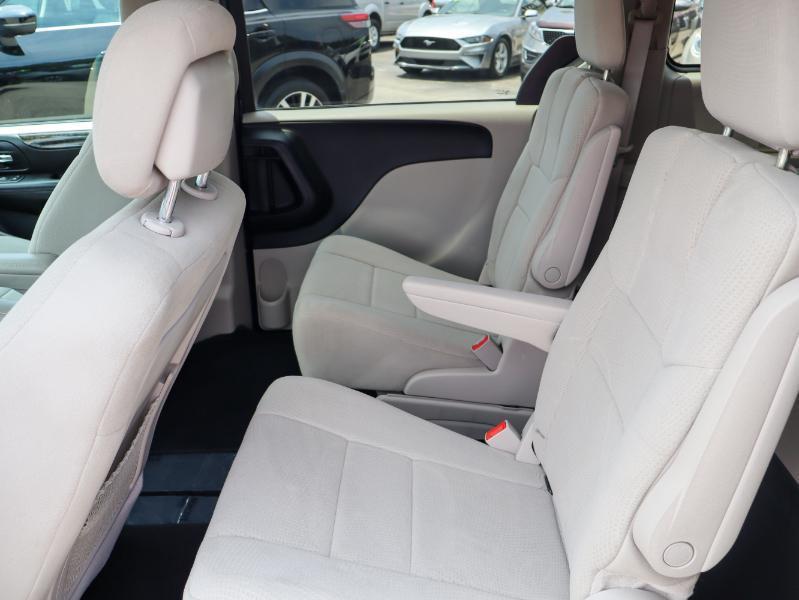 Dodge Grand Caravan SE 2012
