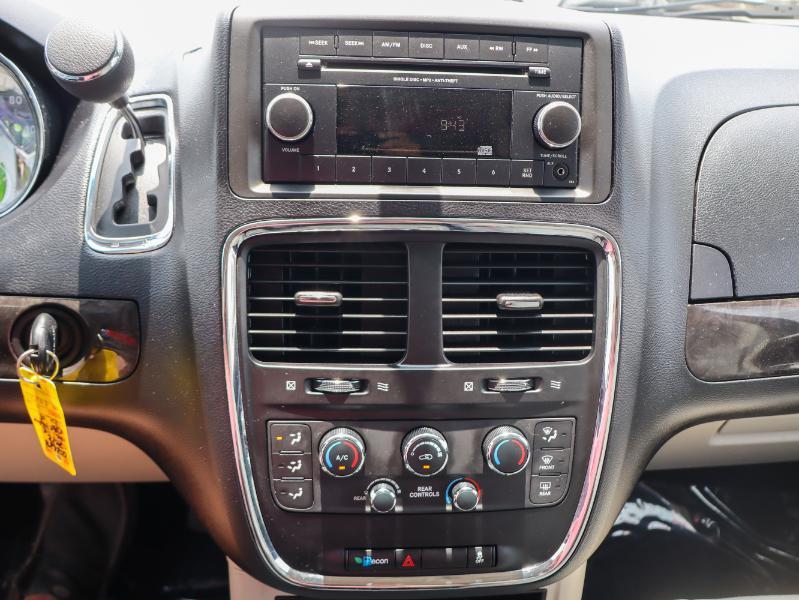 Dodge Grand Caravan SE 2012