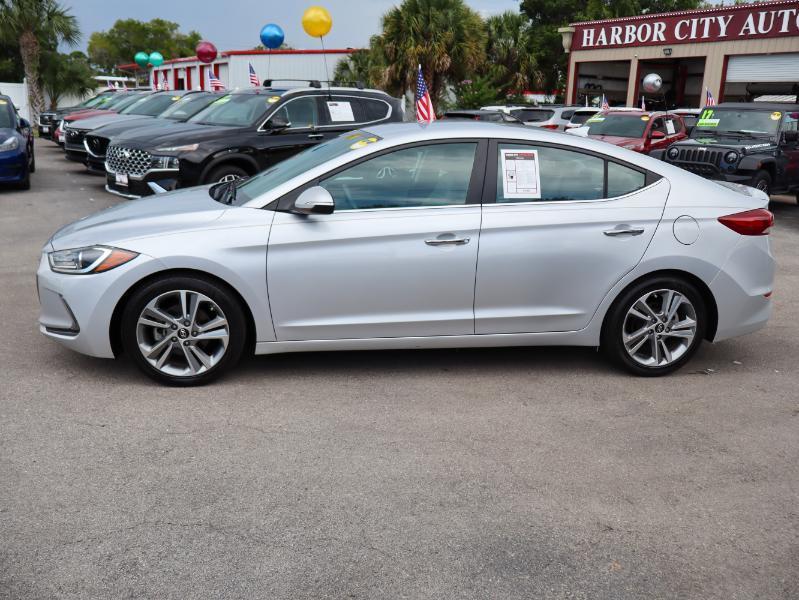 Hyundai Elantra  2017