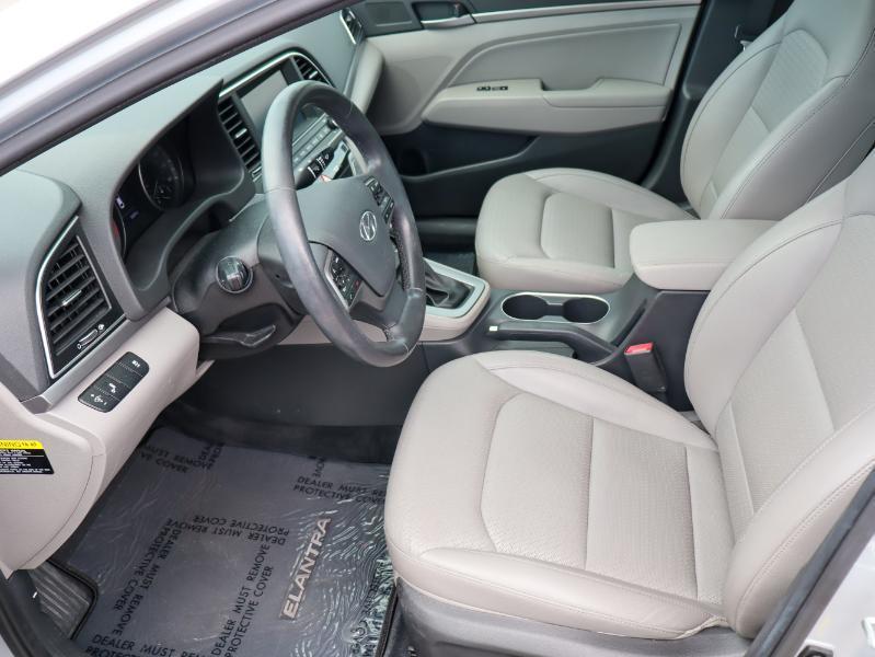 Hyundai Elantra  2017