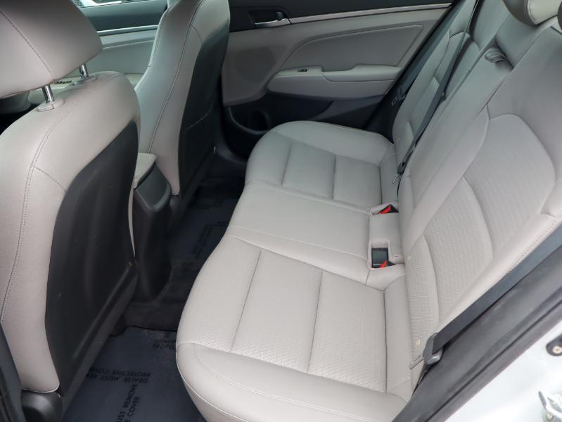 Hyundai Elantra  2017