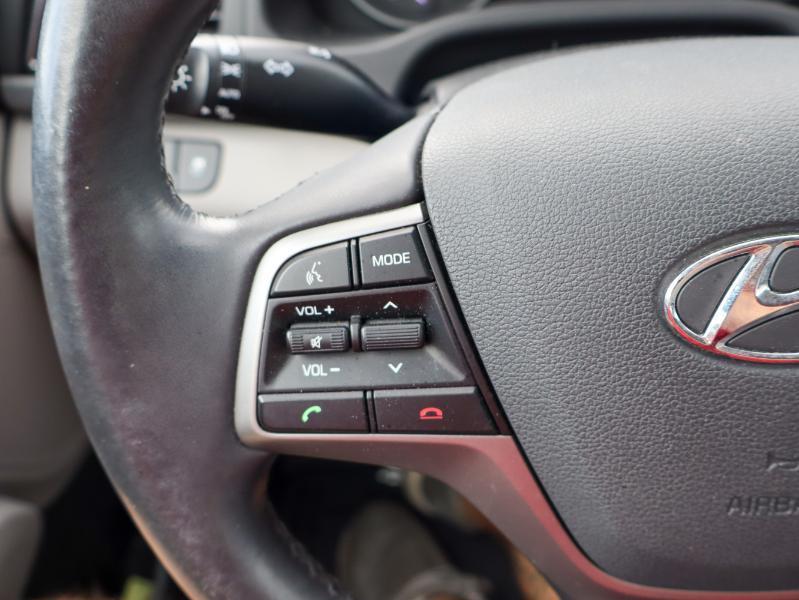 Hyundai Elantra  2017