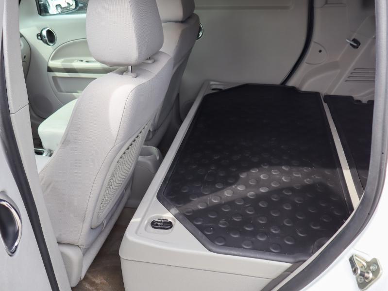Chevrolet HHR FWD 4dr Panel LS 2010