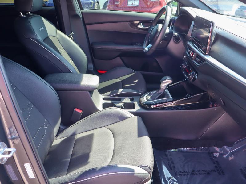 Kia Forte GT-Line IVT 2024