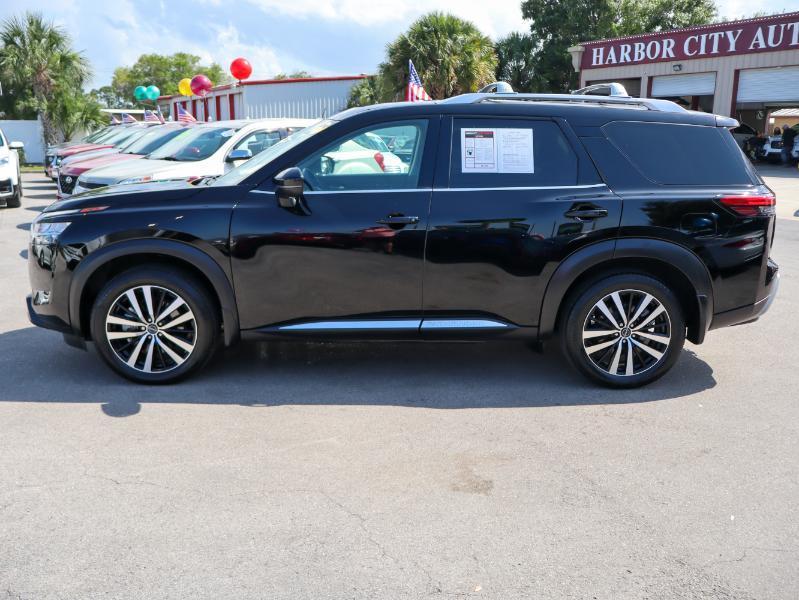 Nissan Pathfinder Platinum 2WD 2024