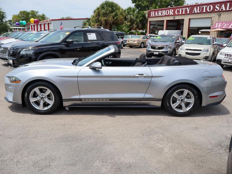 Ford Mustang EcoBoost Convertible 2020