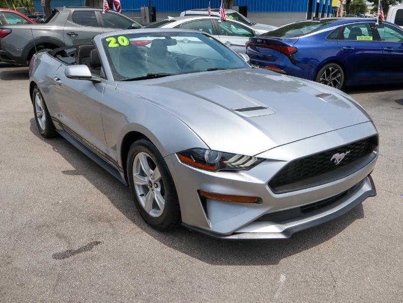 Ford Mustang EcoBoost Convertible 2020