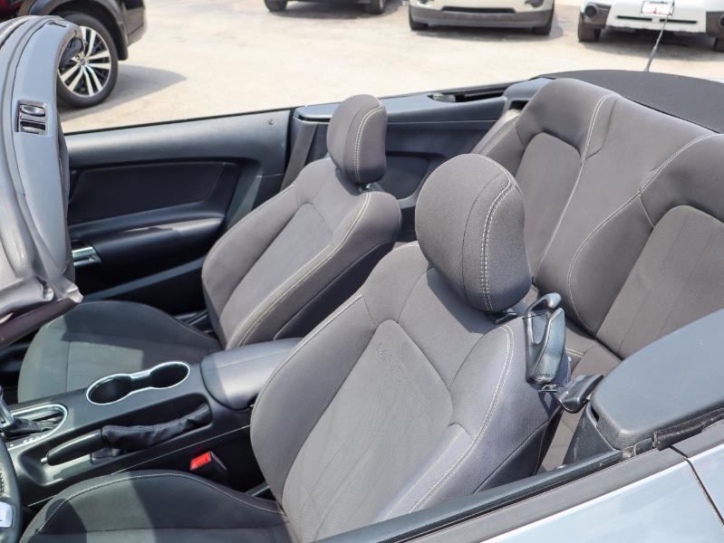 Ford Mustang EcoBoost Convertible 2020