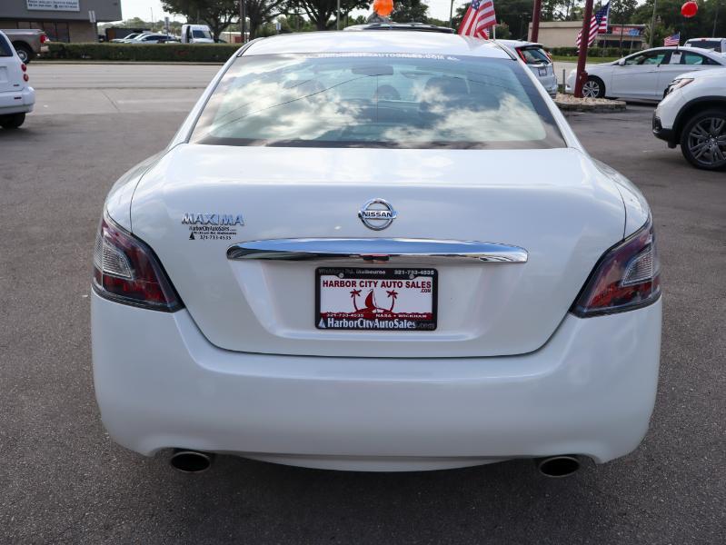 Nissan Maxima 4dr Sdn 3.5 S 2014