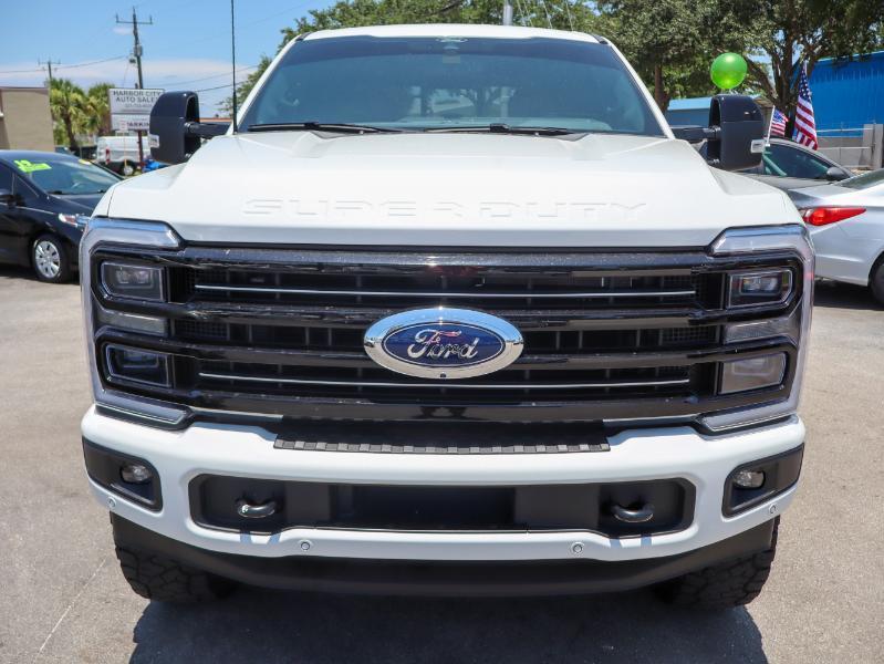Ford Super Duty F-350 SRW Platinum 4WD Crew Cab 8' Box 2026