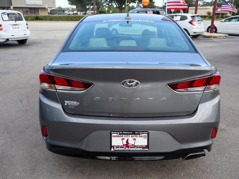 Hyundai Sonata SE 2.4L 2019