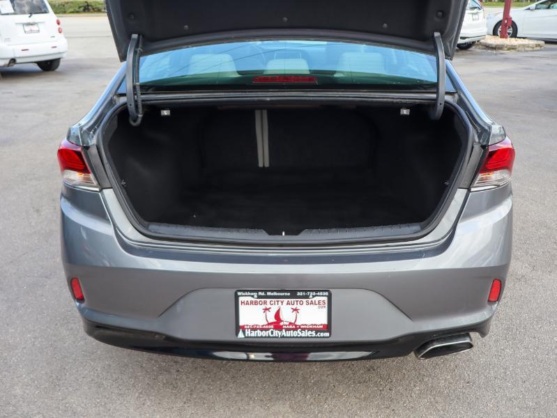 Hyundai Sonata SE 2.4L 2019