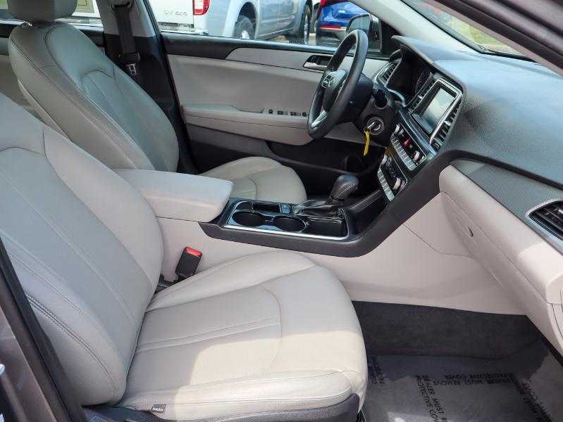 Hyundai Sonata SE 2.4L 2019