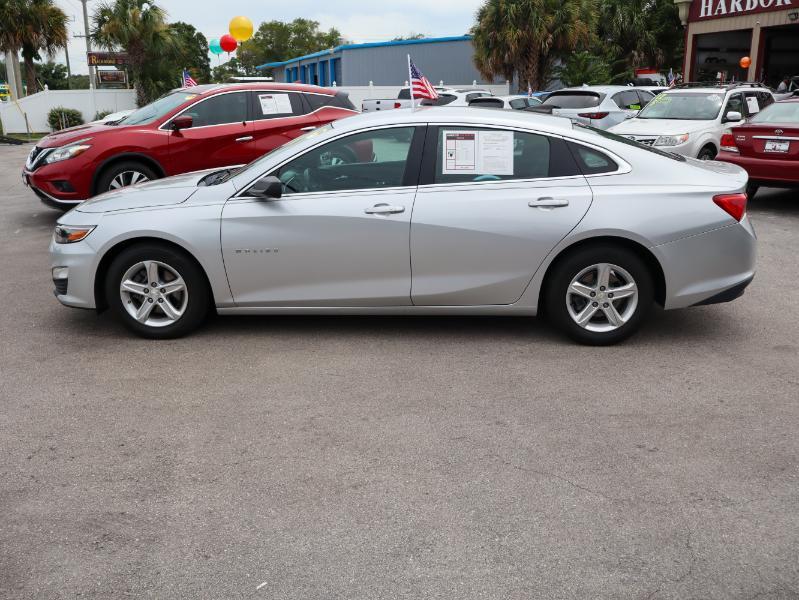 Chevrolet Malibu 4dr Sdn LS w/1FL 2020