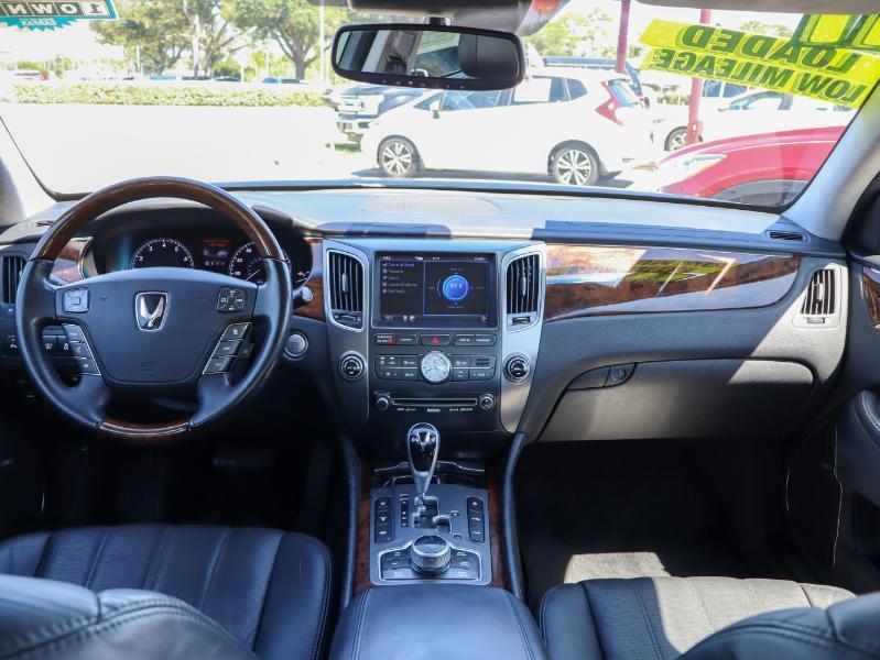 Hyundai Equus 4dr Sdn Ultimate 2011