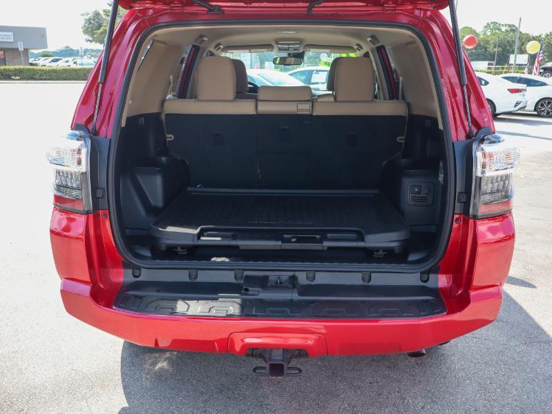 Toyota 4Runner SR5 2WD 2021