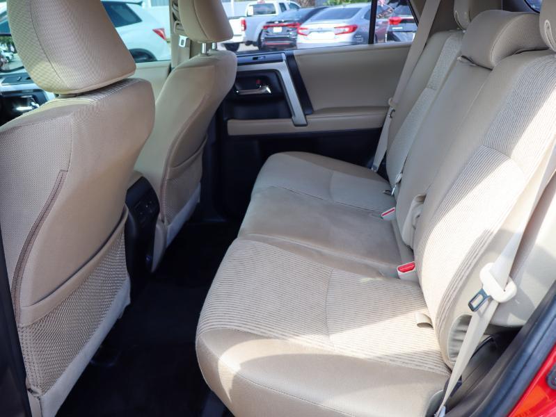 Toyota 4Runner SR5 2WD 2021